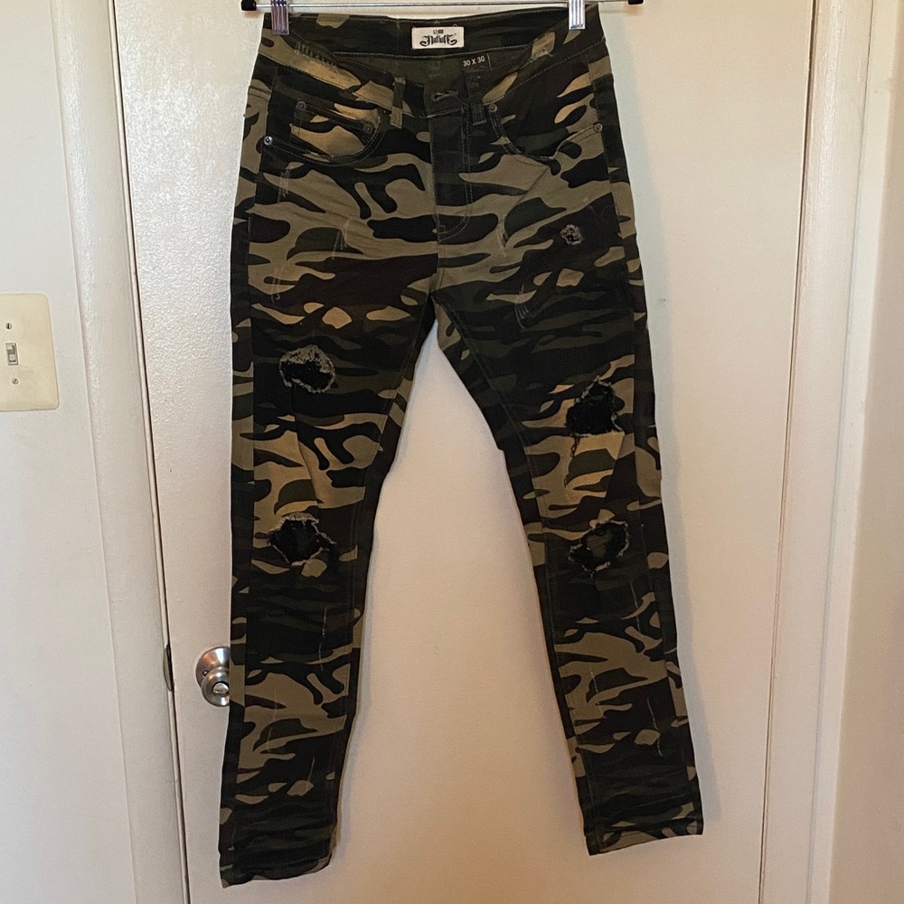 Camo Distressed Men Jeans